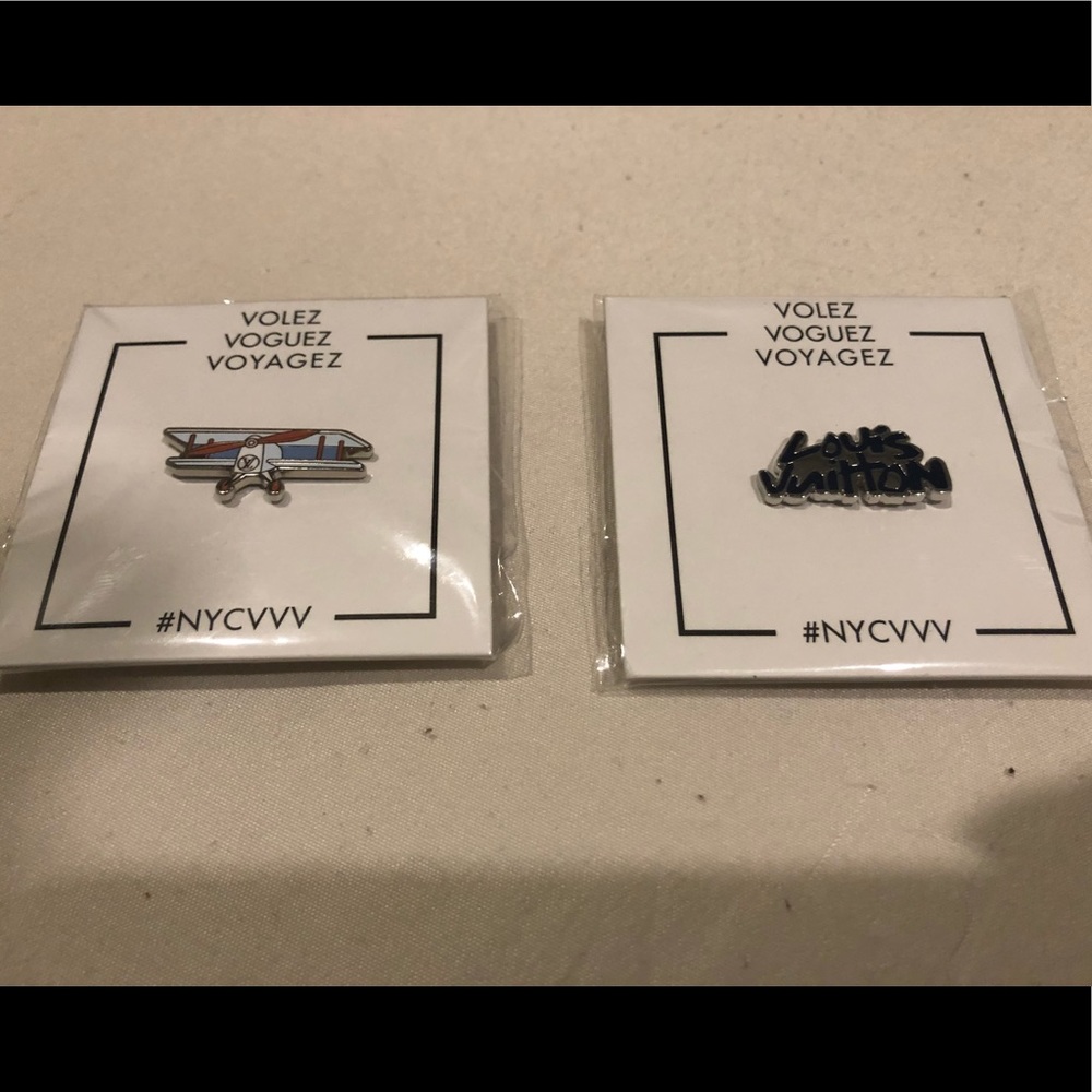 LV VVV collectors pin